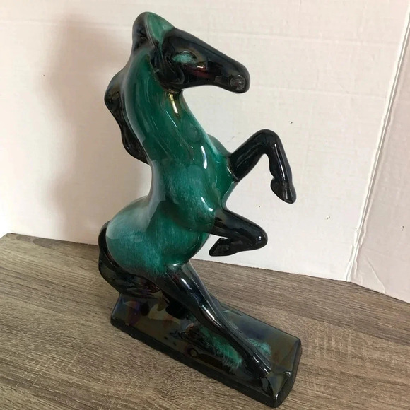 Vintage Blue Mountain Pottery 14”  Rearing Horse - Picture 5 of 14